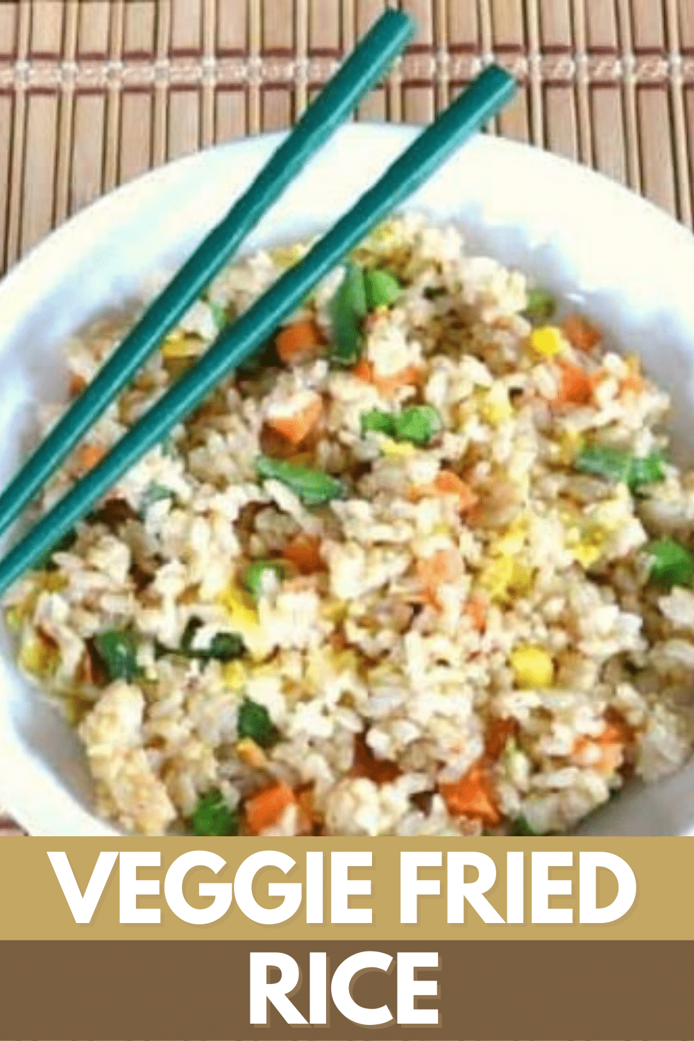 This easy veggie fried rice is full of whole grains and vegetables. If you add some egg and bacon for protein, it's a well-balanced meal all in one bowl! #friedrice #wholegrains #vegetables #veggiefriedrice via @wondermomwannab
