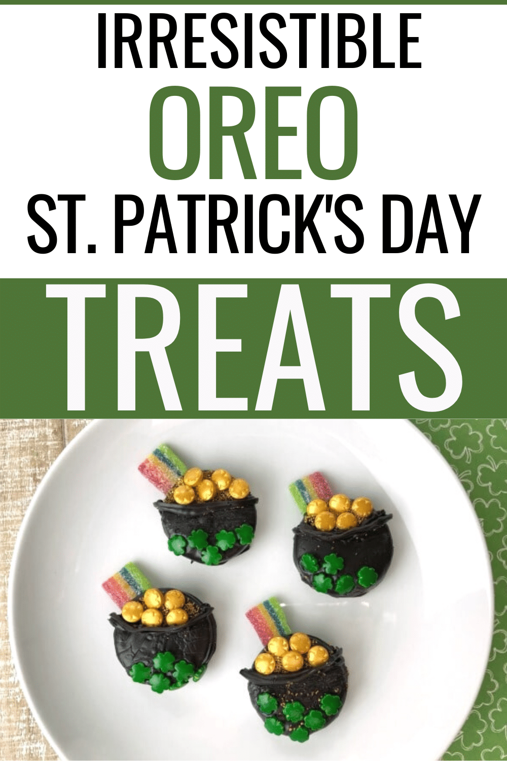 Oreo St. Patrick's Day Treats are cute little pots of gold all made with an Oreo cookie! These adorable festive treats will be the hit of any party. #stpatricksday #oreo #potsofgold via @wondermomwannab