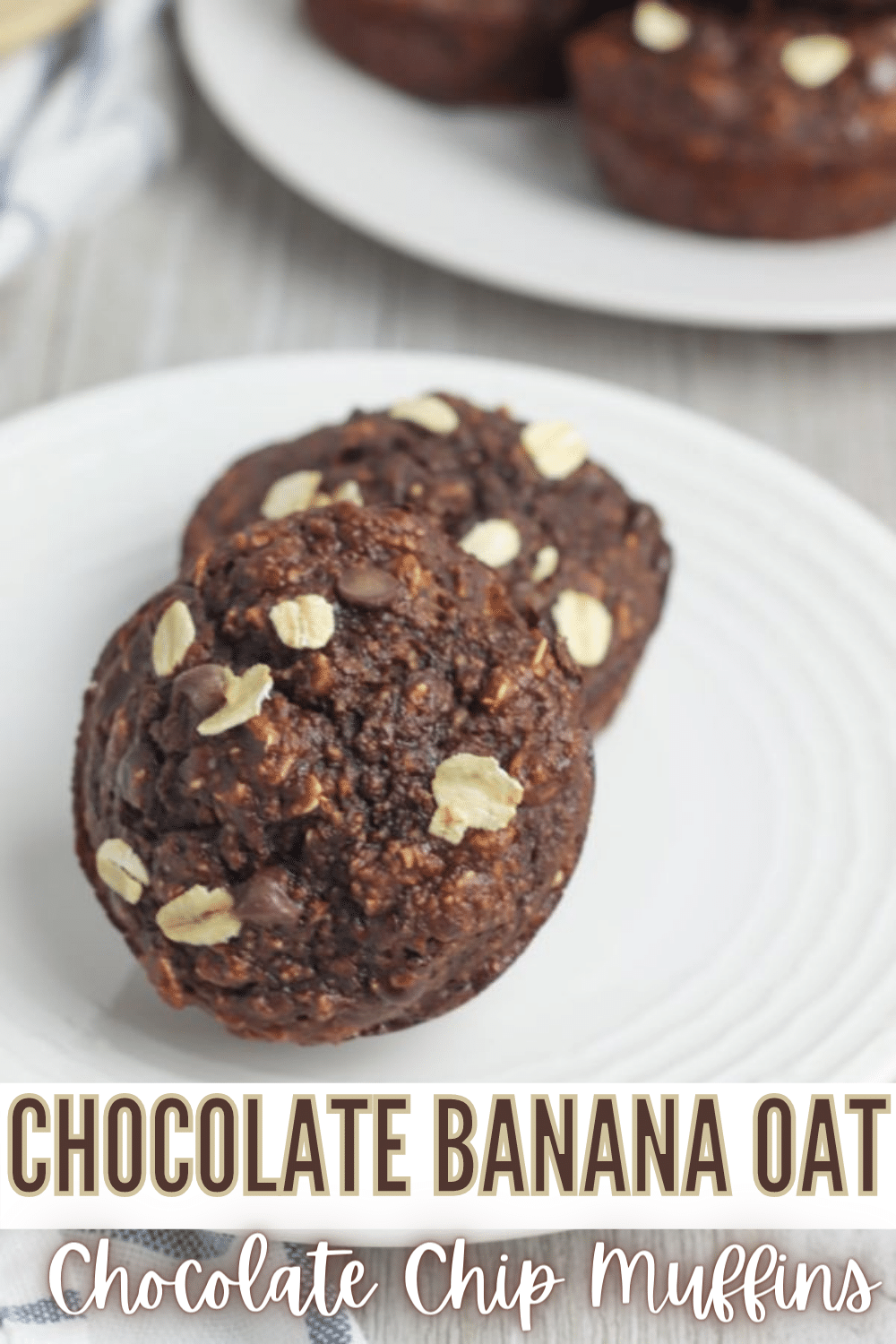These Chocolate Banana Oat Chocolate Chip Muffins are packed with filling and healthy ingredients. Perfect for breakfast or snack time. #muffins #breakfast #myWW via @wondermomwannab