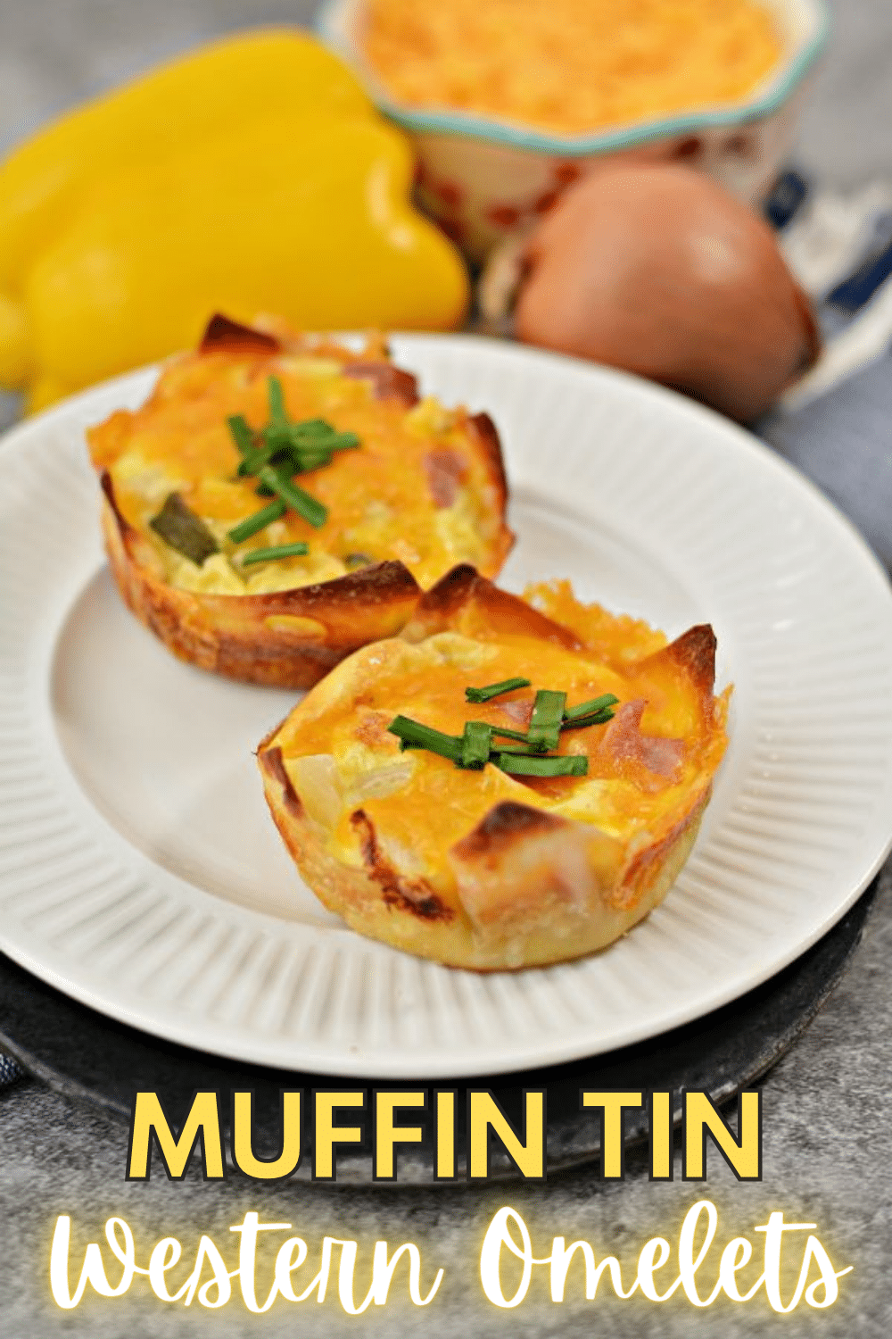 Muffin Tin Western Omelets are a quick and easy breakfast recipe that also works great for brunch or dinner. This recipe is easy to double for a crowd. #omelets #muffintinrecipes #breakfast via @wondermomwannab