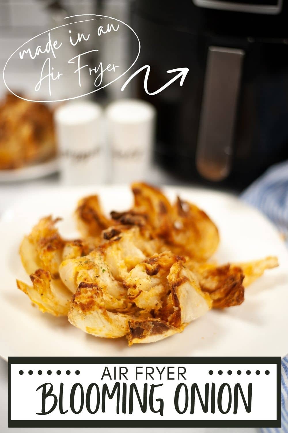 Skip the calories and fat but enjoy the delicious, crispy goodness of this popular appetizer with this Air Fryer Blooming Onion recipe. #airfryer #copycatrecipe #appetizer #bloominonion via @wondermomwannab