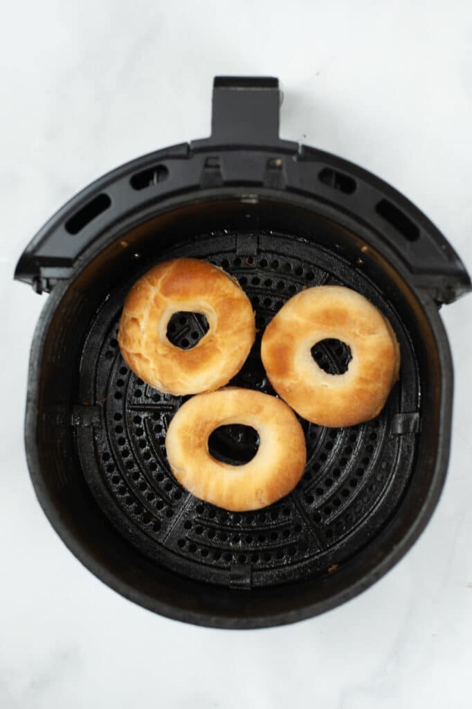 cooking the donuts in the air fryer 