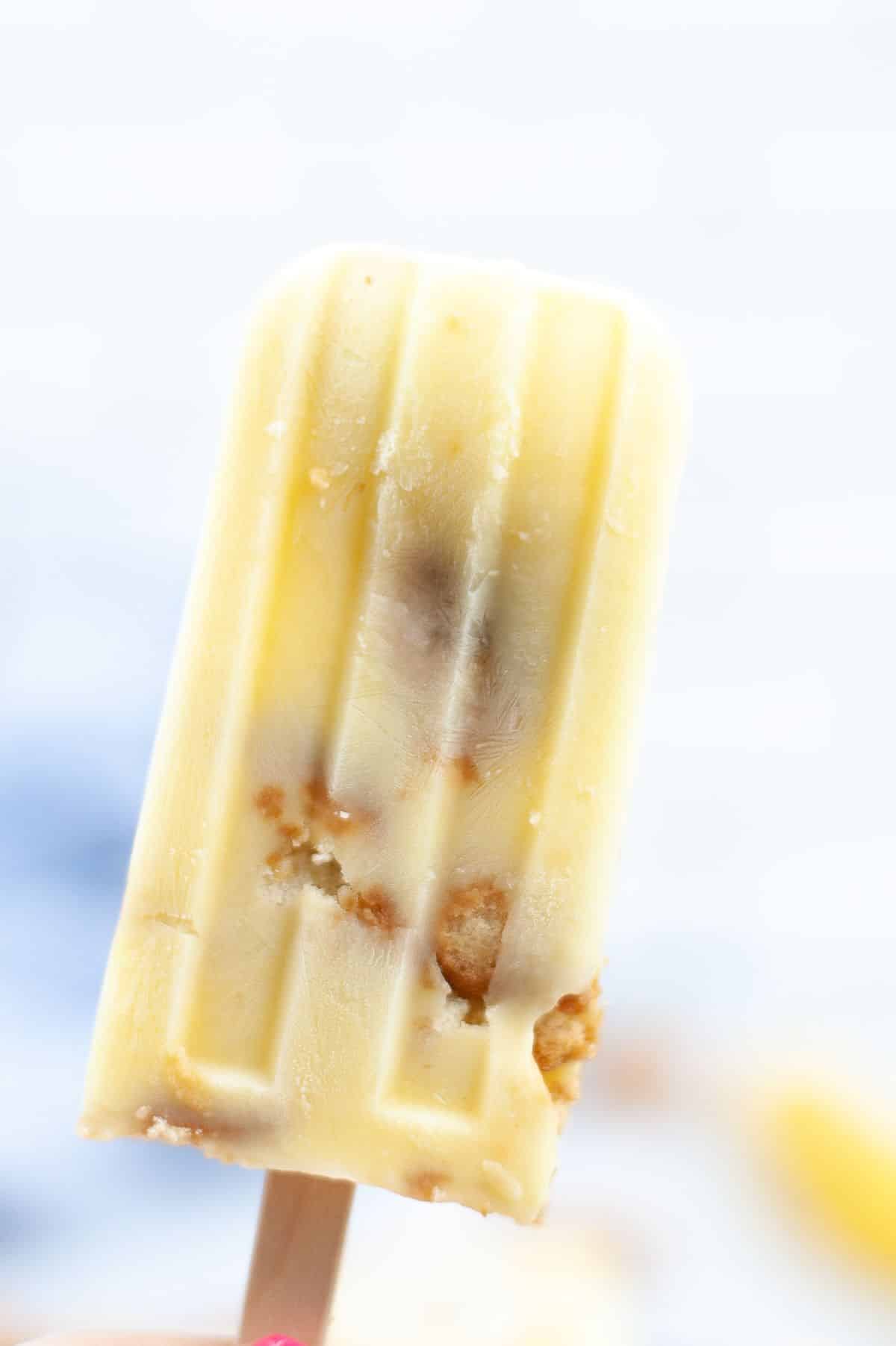 closeup of a Banana Pudding Popsicle