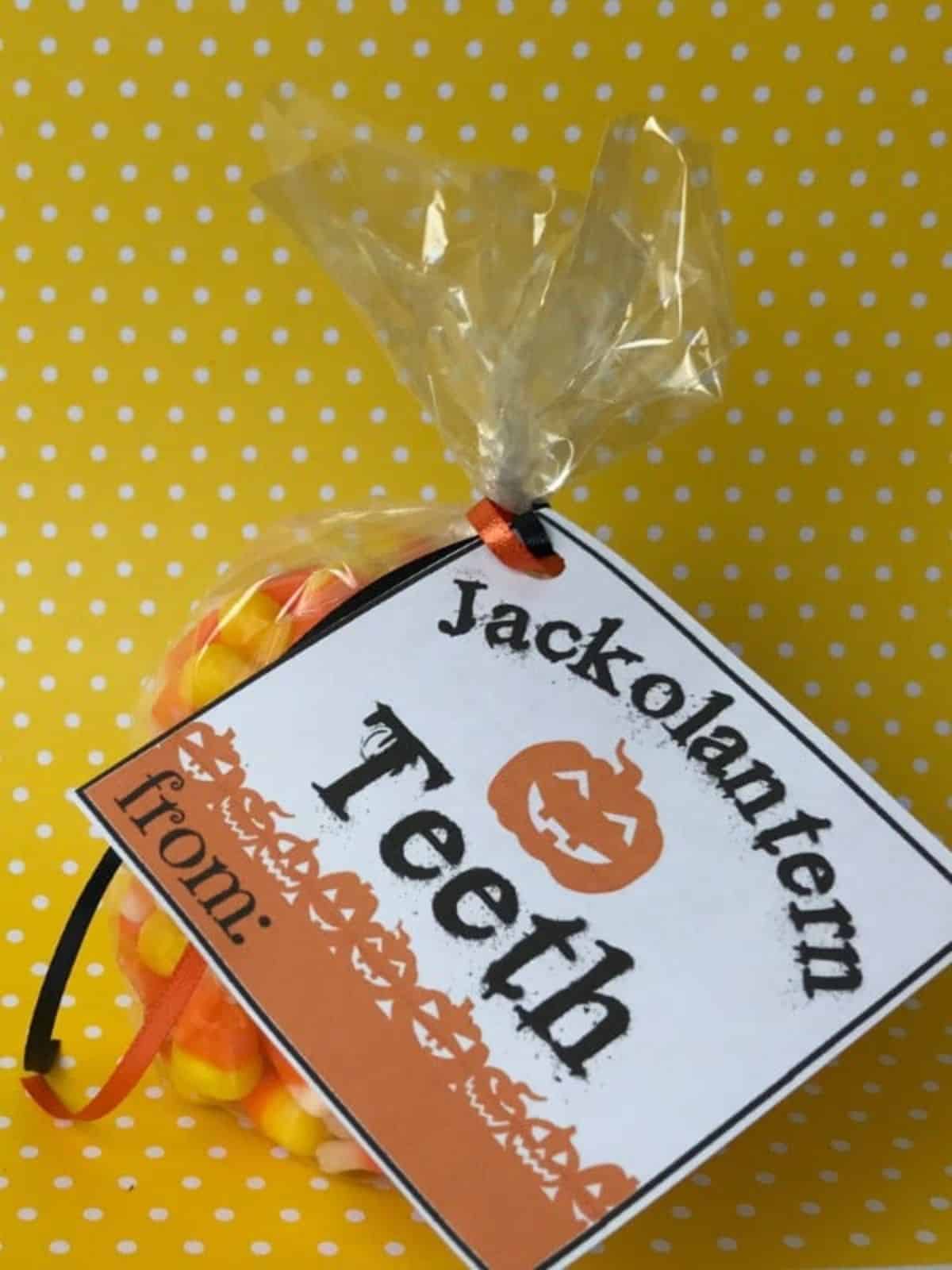 Printable Jack-o-lantern teeth candy tags for Halloween goodie bags.